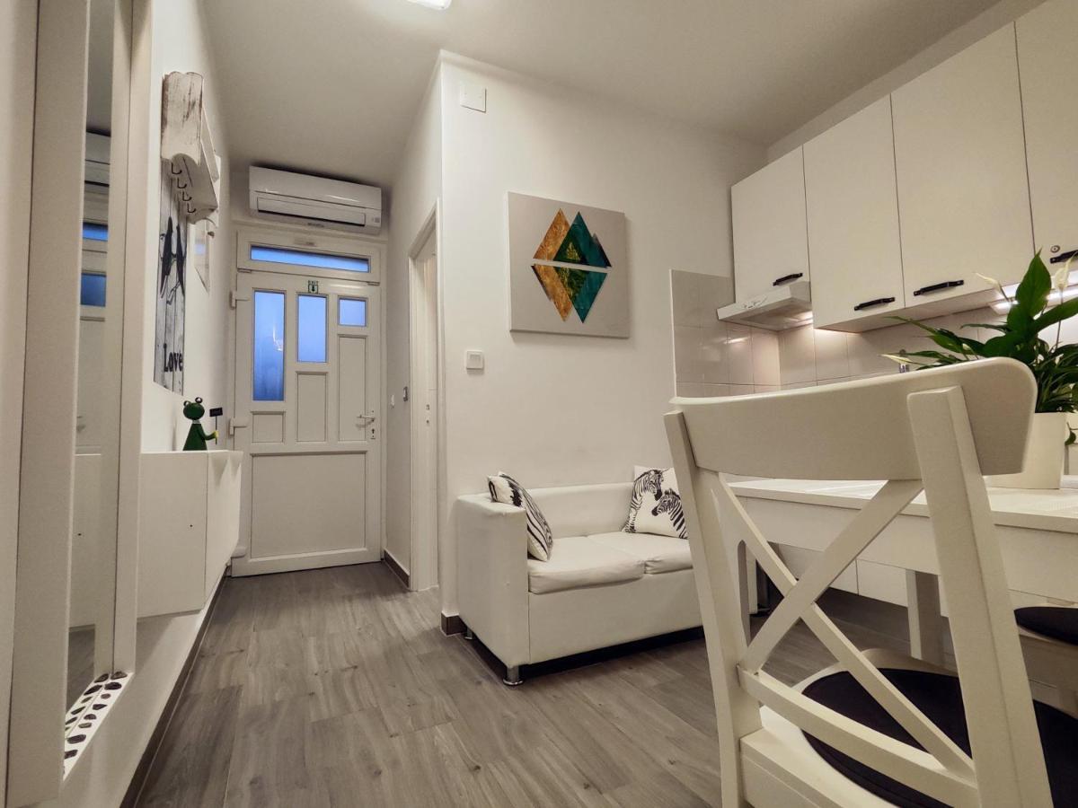 Sea & Sun Apartments Tučepi Habitación foto