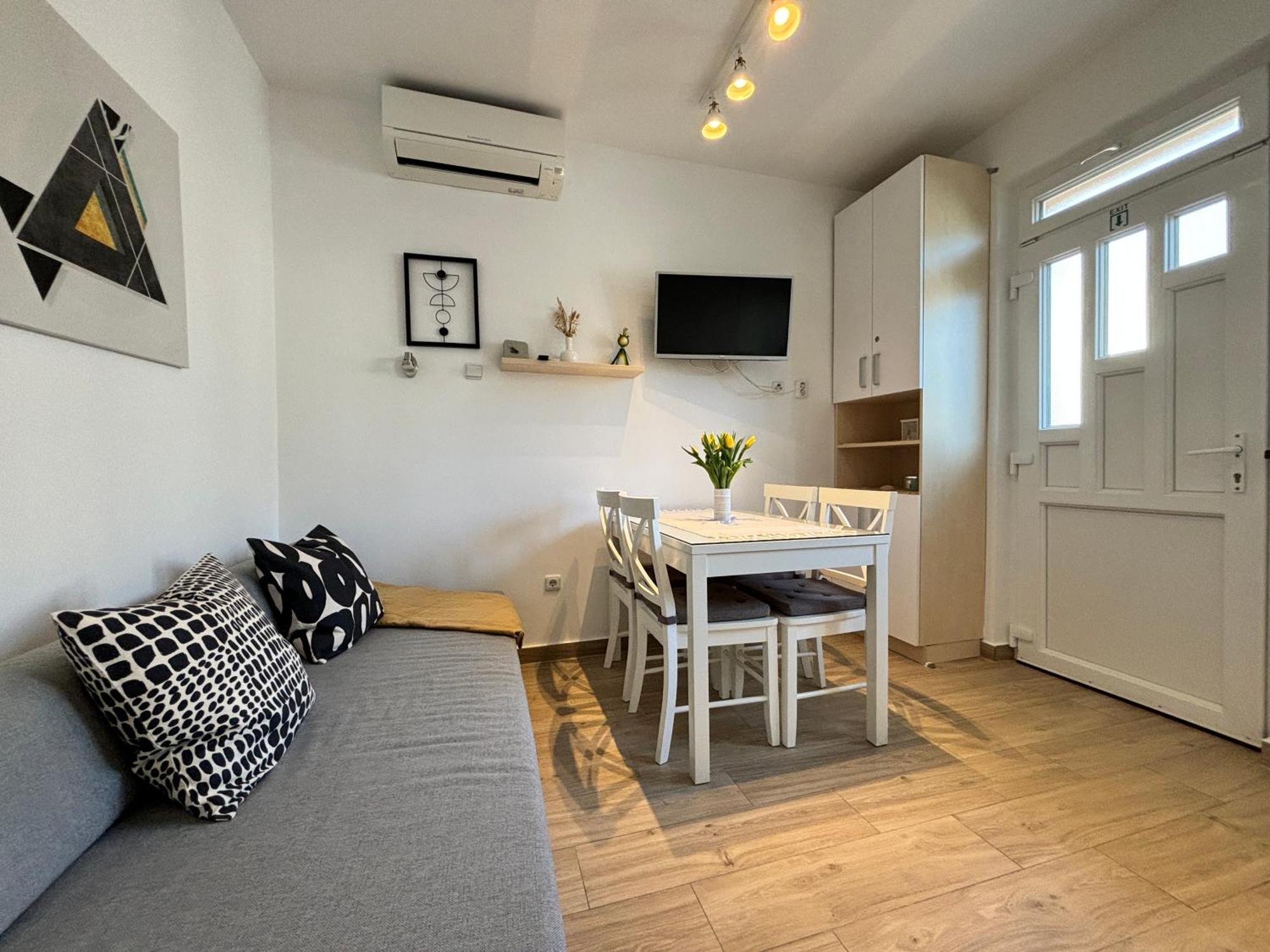 Sea & Sun Apartments Tučepi Habitación foto